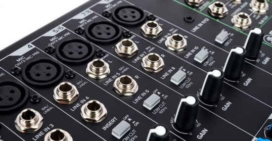 Микшерный пульт MACKIE ProFX12v3