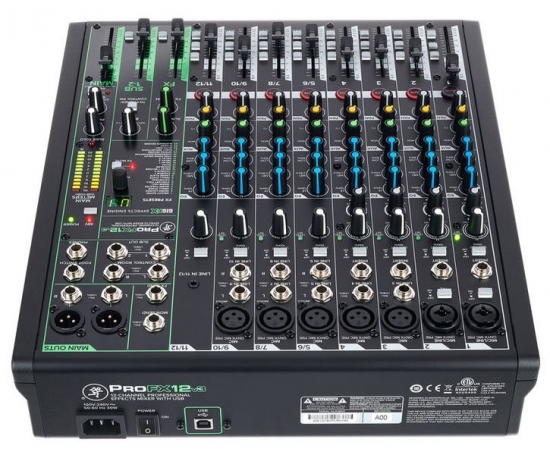 Микшерный пульт MACKIE ProFX12v3